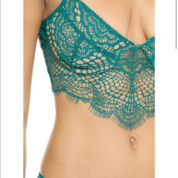For love and lemons bat your eyelashes bra in jade - Picture 3 of 8